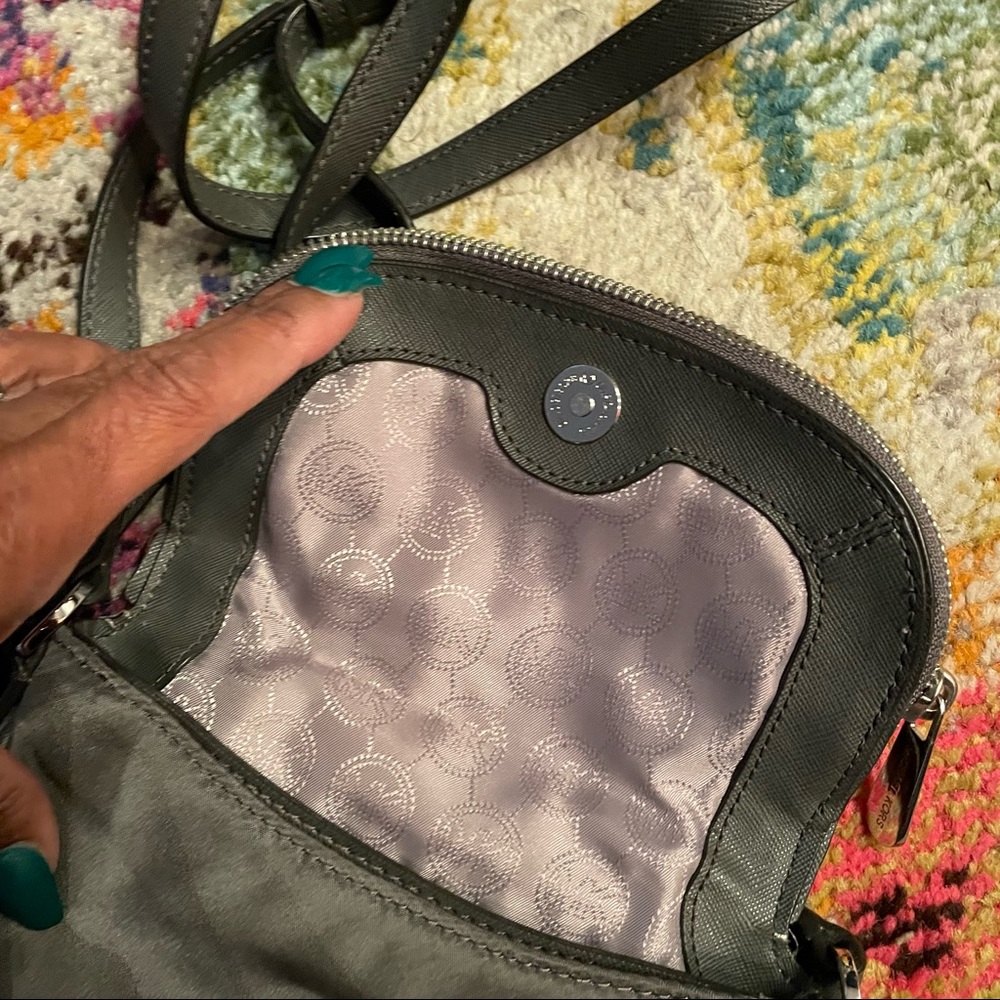 MICHAEL KORS GREY CROSSBODY 12LxD10xW5/ Strap 50 - Picture 8 of 10